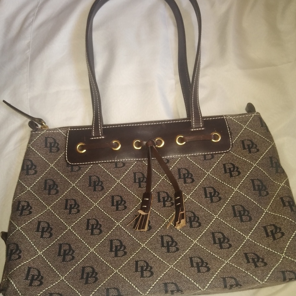 Dooney and bourke hobo purse